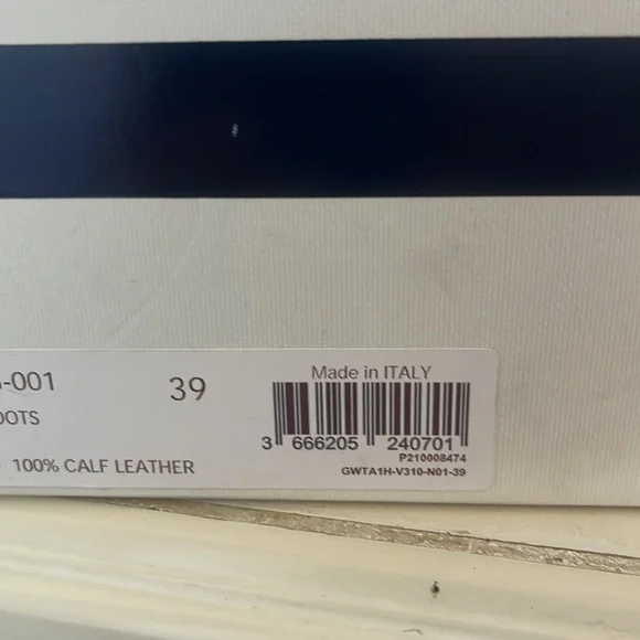 NIB GIVENCHY G CUBE BLACK ANKLE BOOTS. 39 - Picture 11 of 11